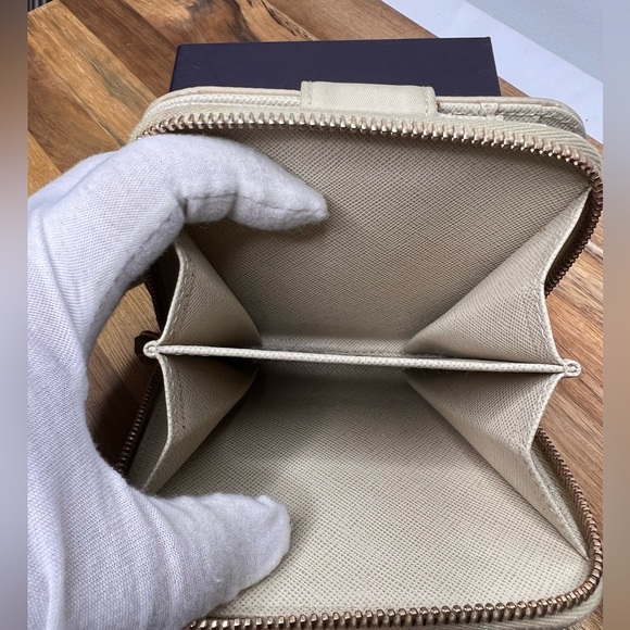 Vintage Authentic Prada Bi-fold Tessuto Gold Zip Wallet Made In Italy - Picture 9 of 13